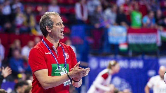 Startet mit den deutschen Handballerinnen in die EM-Quali: Bundestrainer Henk Groener. Startet mit den deutschen Handballerinnen in die EM-Quali: Bundestrainer Henk Groener.