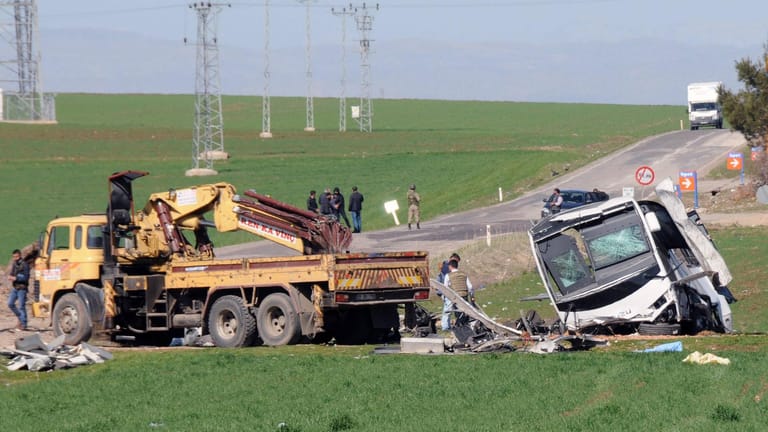 Bombenanschlag auf einen Bus der türkischen Armee durch die PKK im Jahr 2016.