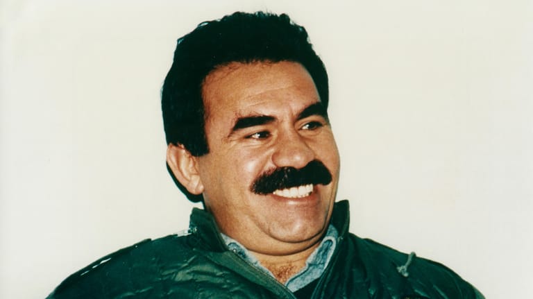 Abdullah Öcalan, Führer der Kurdischen Arbeiterpartei (PKK), rief gegen den türkischen Staat zum bewaffneten Kampf auf.