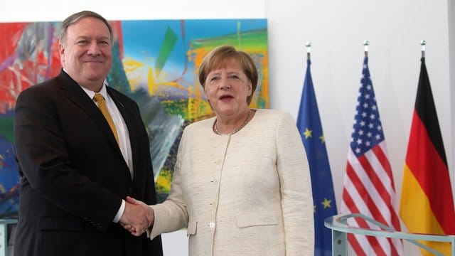 Angela Merkel (CDU), Bundeskanzlerin, empfing im Mai 2019 im Bundeskanzleramt Mike Pompeo, Außenminister der Vereinigten Staaten von Amerika. Angela Merkel (CDU), Bundeskanzlerin, empfing im Mai 2019 im Bundeskanzleramt Mike Pompeo, Außenminister der Vereinigten Staaten von Amerika.