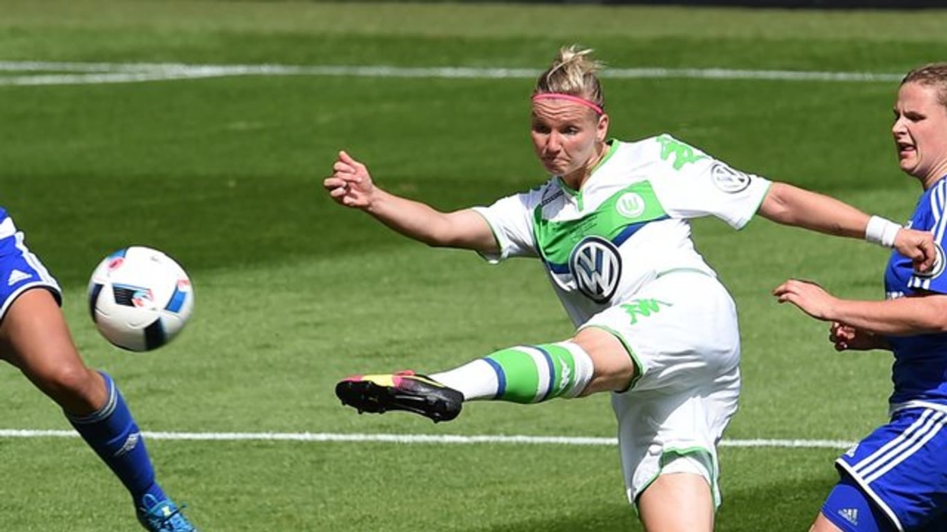 Alexandra Popp hat ihren Vetrag in Wolfsburg verlängert.