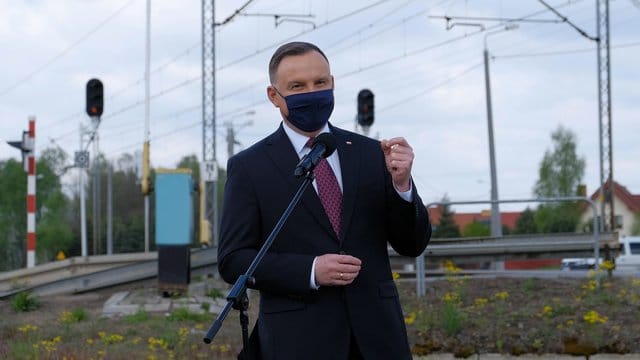 Andrzej Duda, Präsident von Polen, nimmt an einer Pressekonferenz teil. Andrzej Duda, Präsident von Polen, nimmt an einer Pressekonferenz teil.