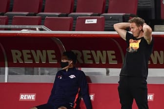 Tigerte beim Spiel in Köln an der Seitenlinie entlang: Leipzigs Trainer Julian Nagelsmann.