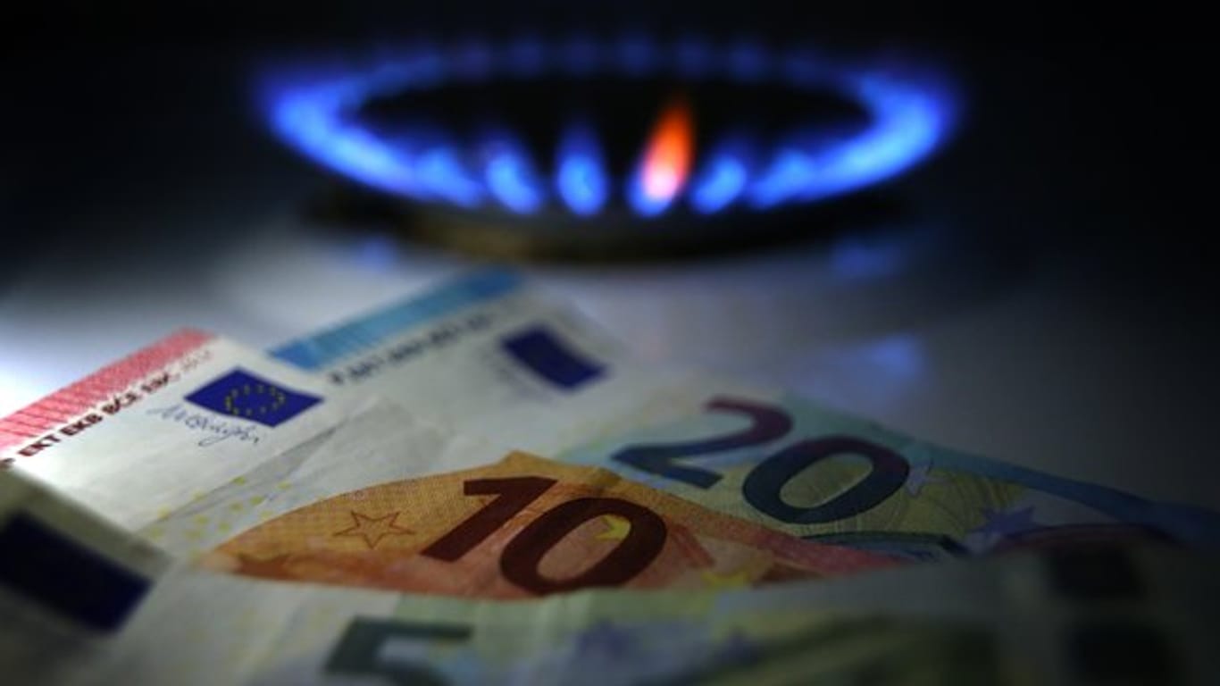 Laut den Vergleichsportalen Check24 und Verivox gingen die Preise für Gas Strom seit Jahresbeginn zurück.