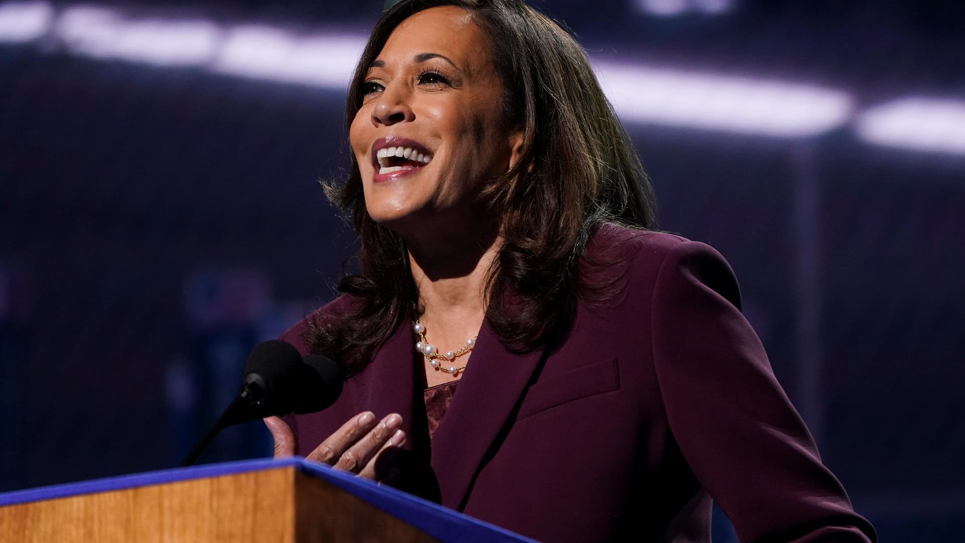 Eigentlich wollte Kamala Harris Joe Biden zu ihrem Vizepräsidenten machen. Nun ist sie dessen "Running Mate" – ein Aufstieg in Bildern.