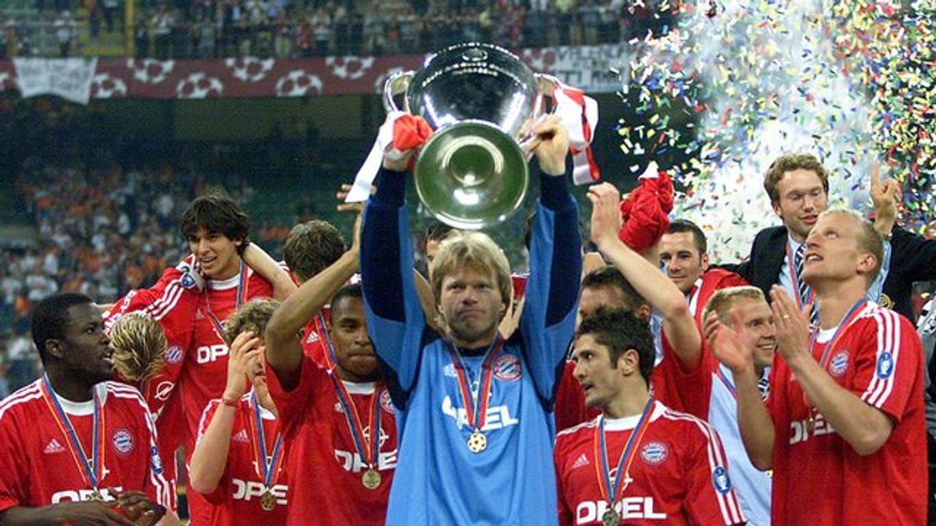 2001 wurde Bayern-Torwart Oliver Kahn im Finale gegen den FC Valencia zum Helden von Mailand.