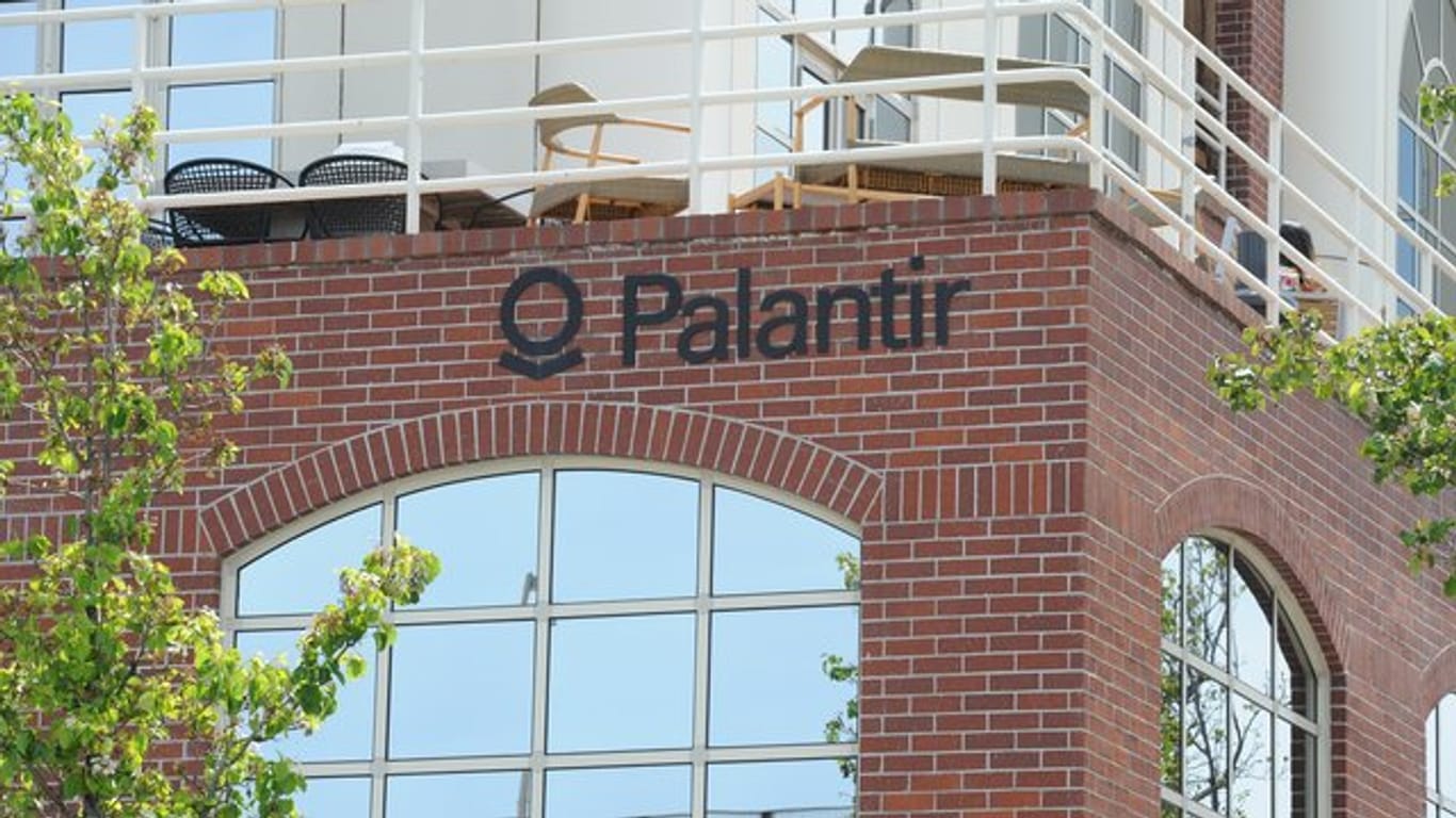 Die geheimnisumwobene Datenfirma Palantir arbeitet mit hohen Verlusten.