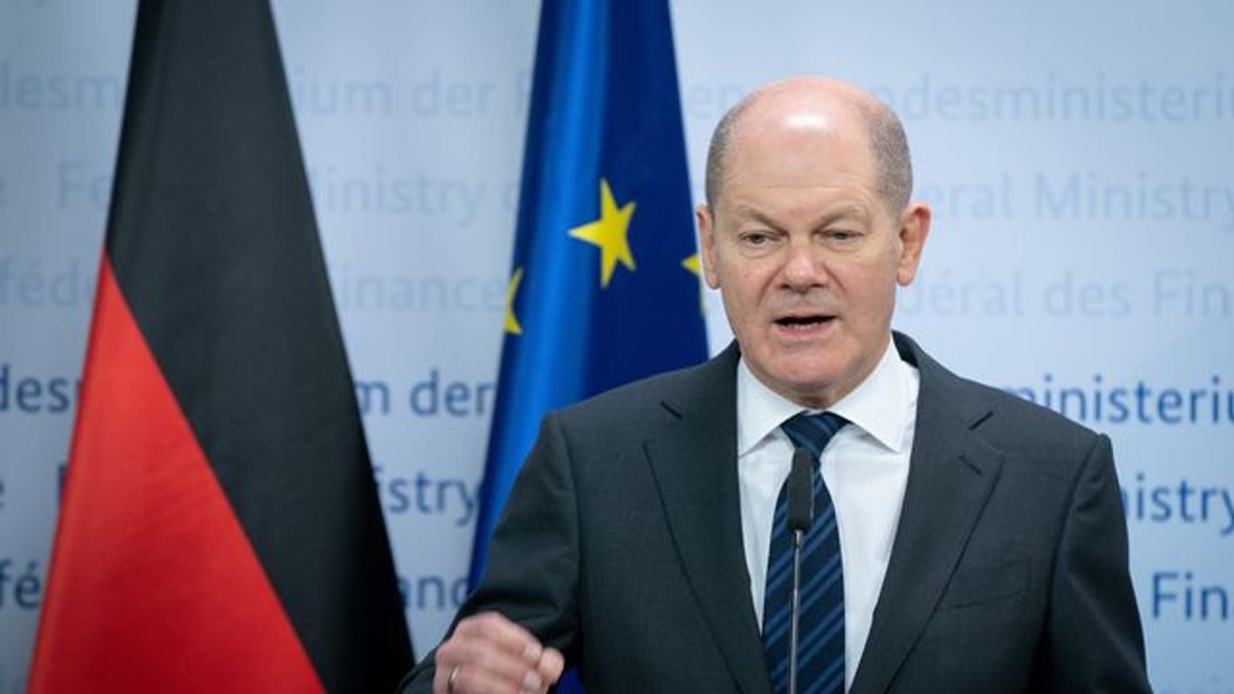 Olaf Scholz (SPD), Bundesminister der Finanzen, gibt im Finanzministerium eine Pressekonferenz.