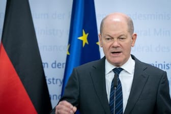 Olaf Scholz (SPD), Bundesminister der Finanzen, gibt im Finanzministerium eine Pressekonferenz.