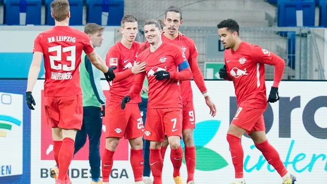 RB Leipzig ist nach dem Sieg bei Hoffenheim hinter Bayer und Bayern in Lauerstellung im Bundesliga-Titelrennen. RB Leipzig ist nach dem Sieg bei Hoffenheim hinter Bayer und Bayern in Lauerstellung im Bundesliga-Titelrennen.