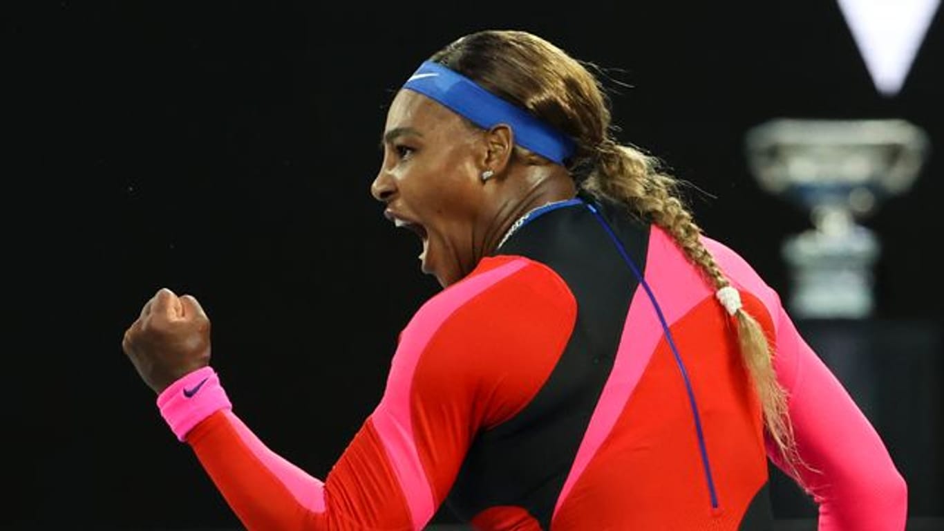 Hat das Halbfinale erreicht: Serena Williams jubelt über einen gewonnenen Punkt.