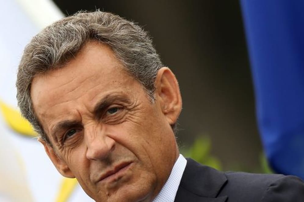 Der vor rund zwei Monaten unterbrochene Prozess gegen Frankreichs Ex-Staatschef Nicolas Sarkozy wird in Paris fortgesetzt (Archiv).