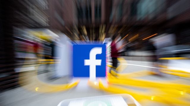 Facebook profitiert hierzulande, aber auch weltweit von einer breiten Nutzerbasis.