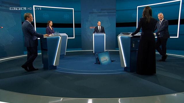 Triell im TV: Die Kanzlerkandidaten Armin Laschet (v.