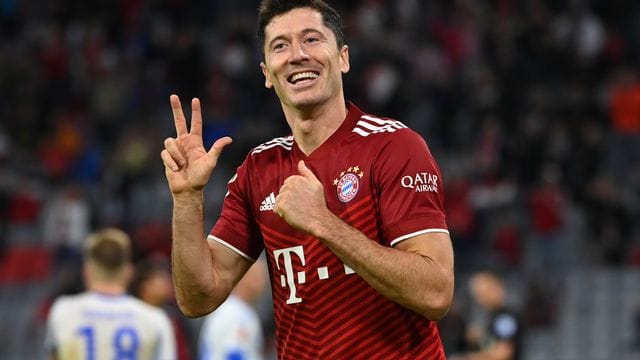 Traf dreimal gegen die Hertha: Bayerns Stürmerstar Robert Lewandowski. Traf dreimal gegen die Hertha: Bayerns Stürmerstar Robert Lewandowski.