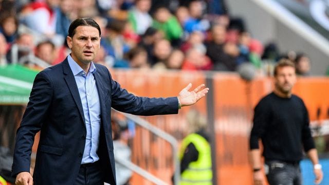 Leverkusens Trainer Gerardo Seoane.