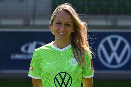 Kathrin Hendrich verlängerte ihren Vertrag beim VfL Wolfsburg.