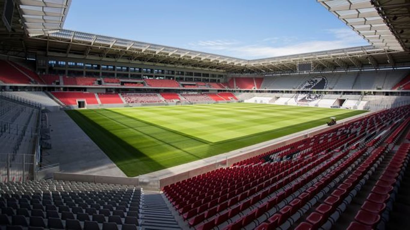 Der SC Freiburg zieht im Oktober in die neue Spielstätte.