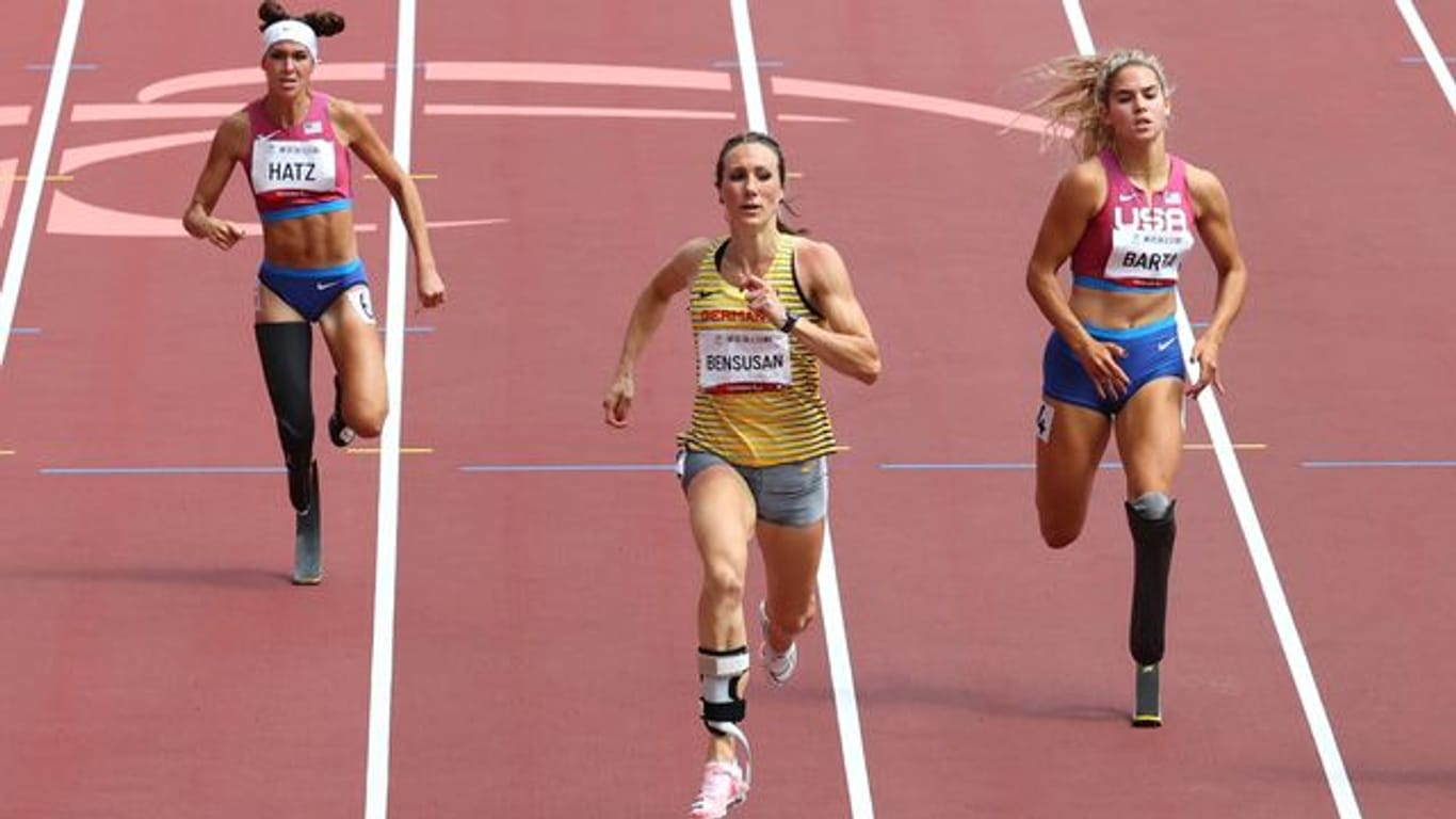 Irmgard Bensusan (M) hat über 200 Meter Silber bei den Paralympics erreicht.