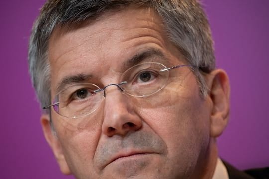 Vertraut auf die gute Jugendarbeit beim FC Bayern: Herbert Hainer.