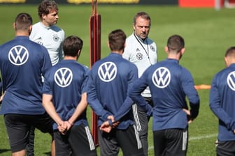 Ohne Kapitän Manuel Neuer und Thomas Müller musste Bundestrainer Hansi Flick das finale Training für das Liechtenstein-Spiel abhalten.