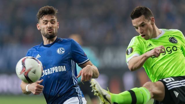 Spielt künftig in der Bundesliga: Nick Viergever (r). Spielt künftig in der Bundesliga: Nick Viergever (r).