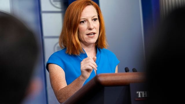 Jen Psaki antwortet auf eine Frage zum Thema Abtreibung.