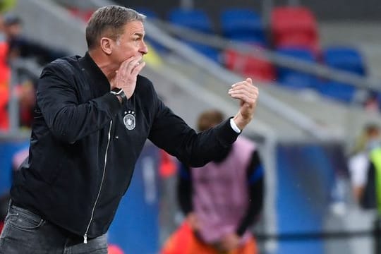 Legte mit seiner neuen U21 einen erfolgreichen Start hin: Stefan Kuntz.