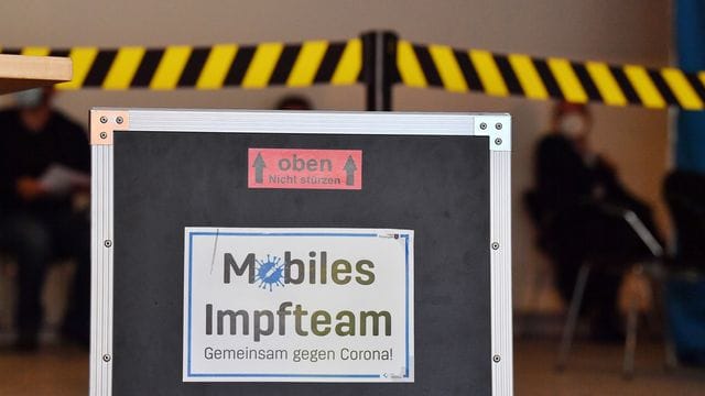 In Gera wurden Mitarbeiter eines mobilen Impfteams angegriffen.