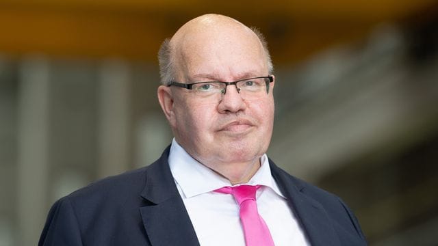 War mit einem Notarzt in ein Berliner Krankenhaus gebracht worden: Peter Altmaier. War mit einem Notarzt in ein Berliner Krankenhaus gebracht worden: Peter Altmaier.