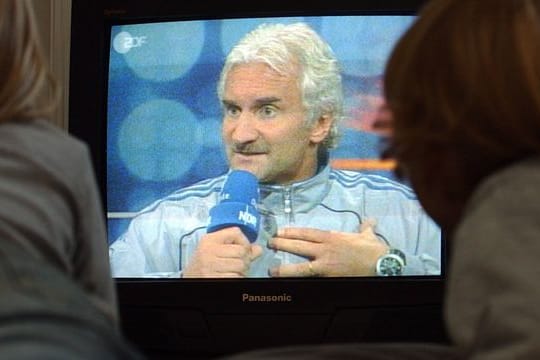 Legendäres Interview: Rudi Völler nach dem 0:0 der DFB-Elf gegen Island in Reykjavik.