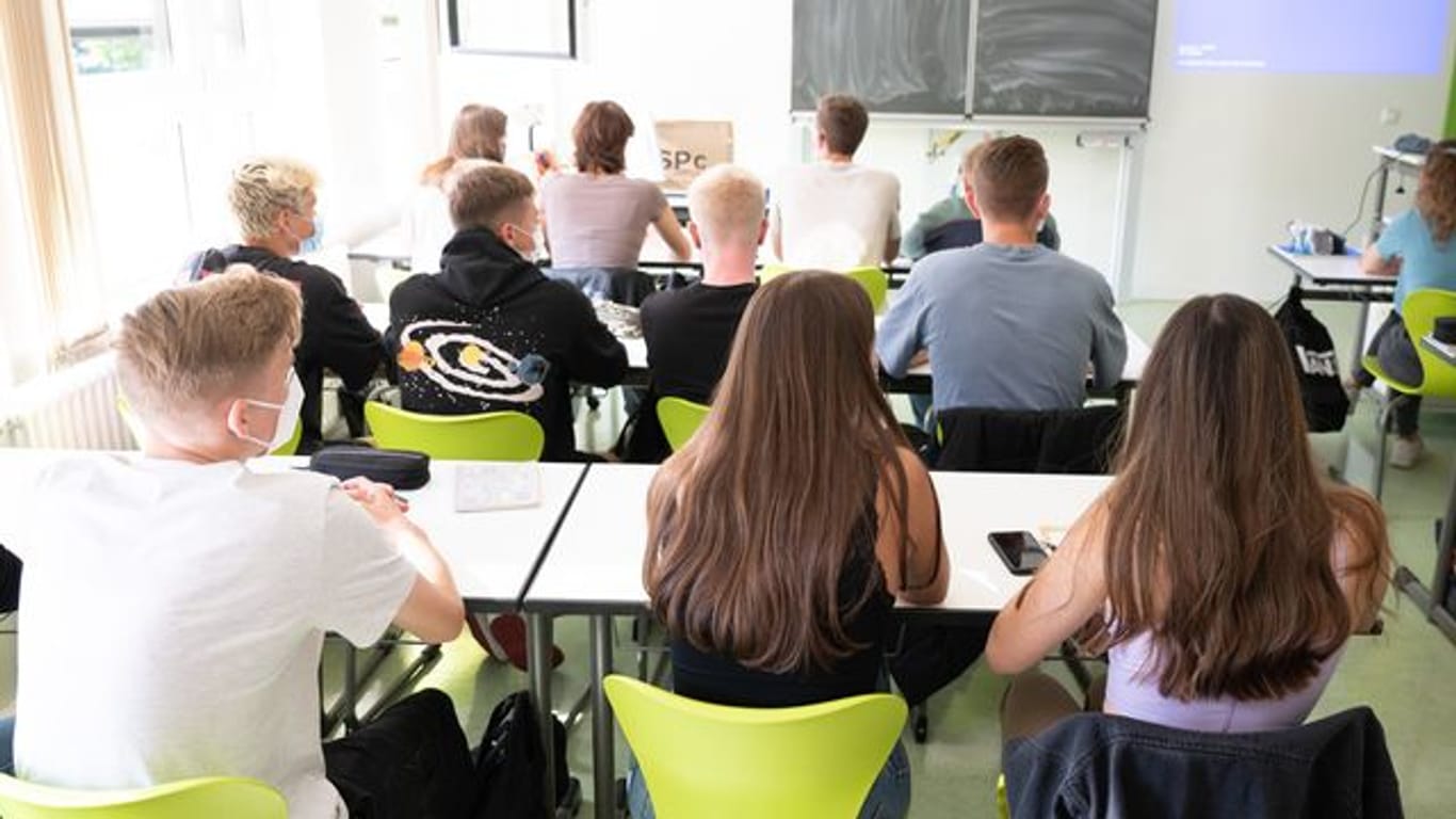 Unterreicht im Klassenzimmer: Schüler eines Gymnasium in Dresden.