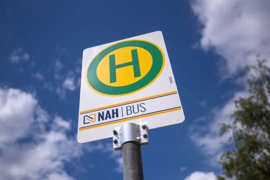 Verbraucherschützer fordern Verbesserungen im Nahverkehr.