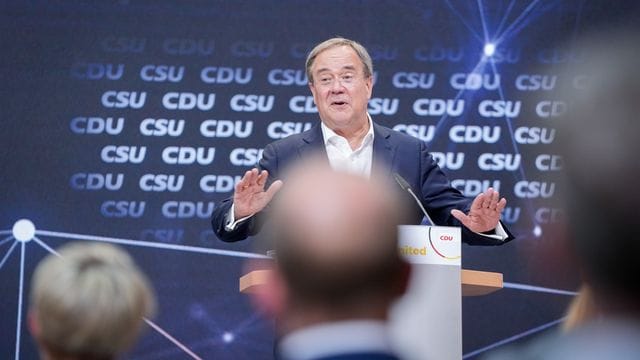 NRW-Ministerpräsident Armin Laschet bei einer Veranstaltung für Digitalimpulse in Berlin.