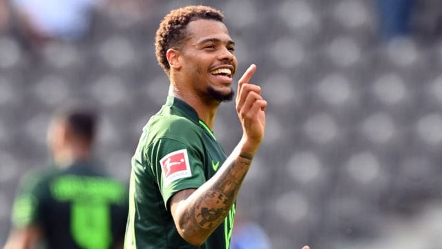 Lukas Nmecha will sich "noch in vielen Bereichen verbessern". Lukas Nmecha will sich "noch in vielen Bereichen verbessern".