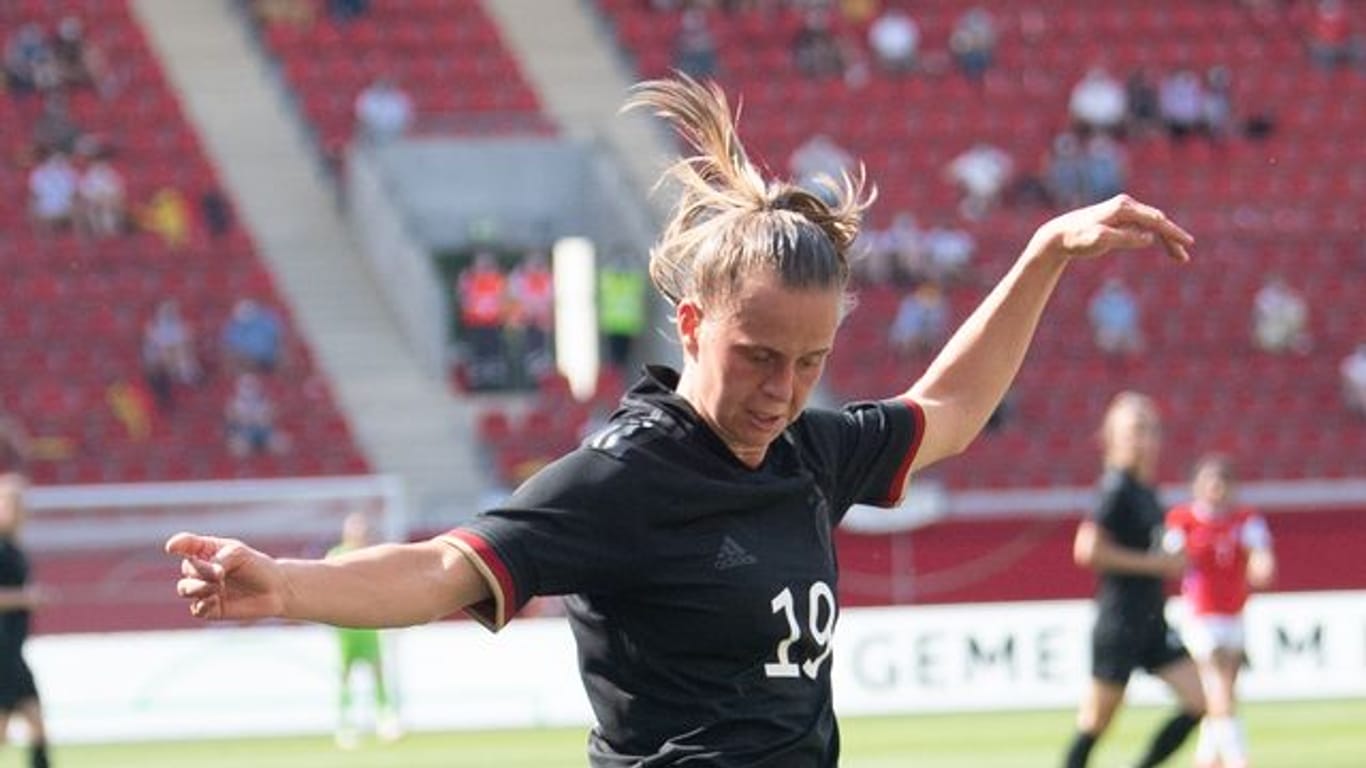 Fehlt den deutschen Fußball-Frauen bei den anstehenden Länderspielen: Klara Bühl.