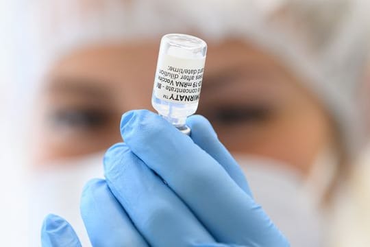 Impfung für Kinder unter 12? Die Studienergebnisse liegen laut Biontech vor und müssten nur noch für die Zulassungsbehörden aufbereitet werden.