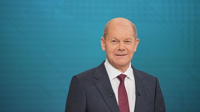 Kanzlerkandidat Olaf Scholz (SPD) im Triell-Fernsehstudio. Kanzlerkandidat Olaf Scholz (SPD) im Triell-Fernsehstudio.