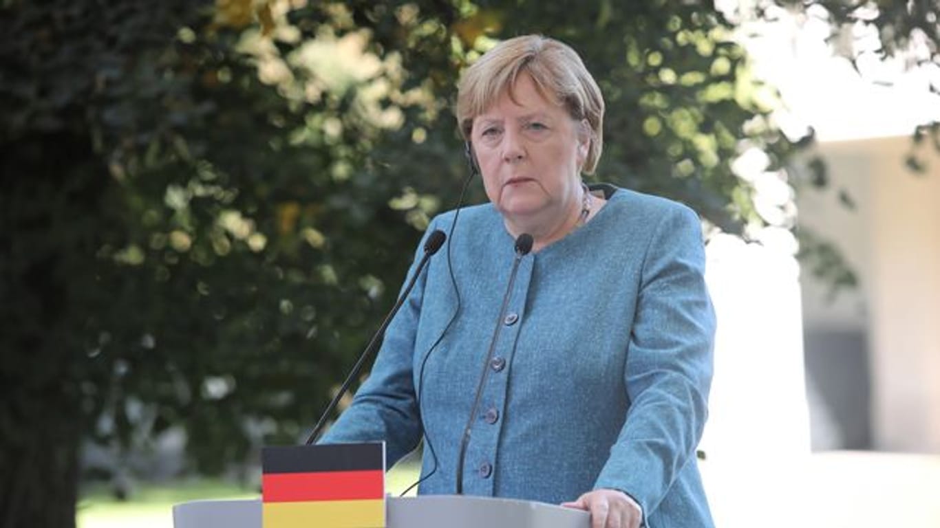 Angela Merkel (CDU) bei einer Pressekonferenz in Polen.
