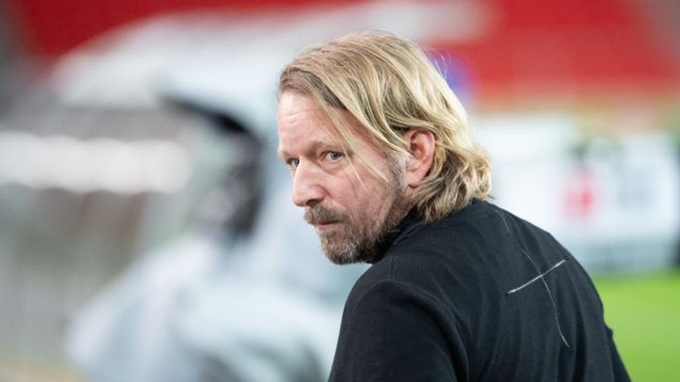 War mit der Schiedsrichter-Leistung in Frankfurt nicht zufrieden: VfB-Sportdirektor Sven Mislintat.