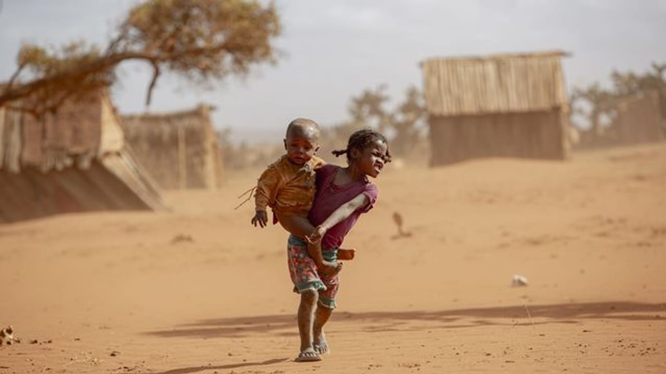 Kinder im Süden Madagaskars.