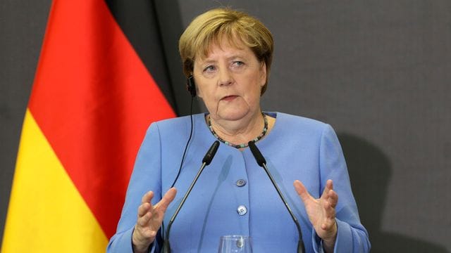 Angela Merkel nimmt an einer gemeinsamen Pressekonferenz mit dem albanischen Premierminister Rama teil. Angela Merkel nimmt an einer gemeinsamen Pressekonferenz mit dem albanischen Premierminister Rama teil.
