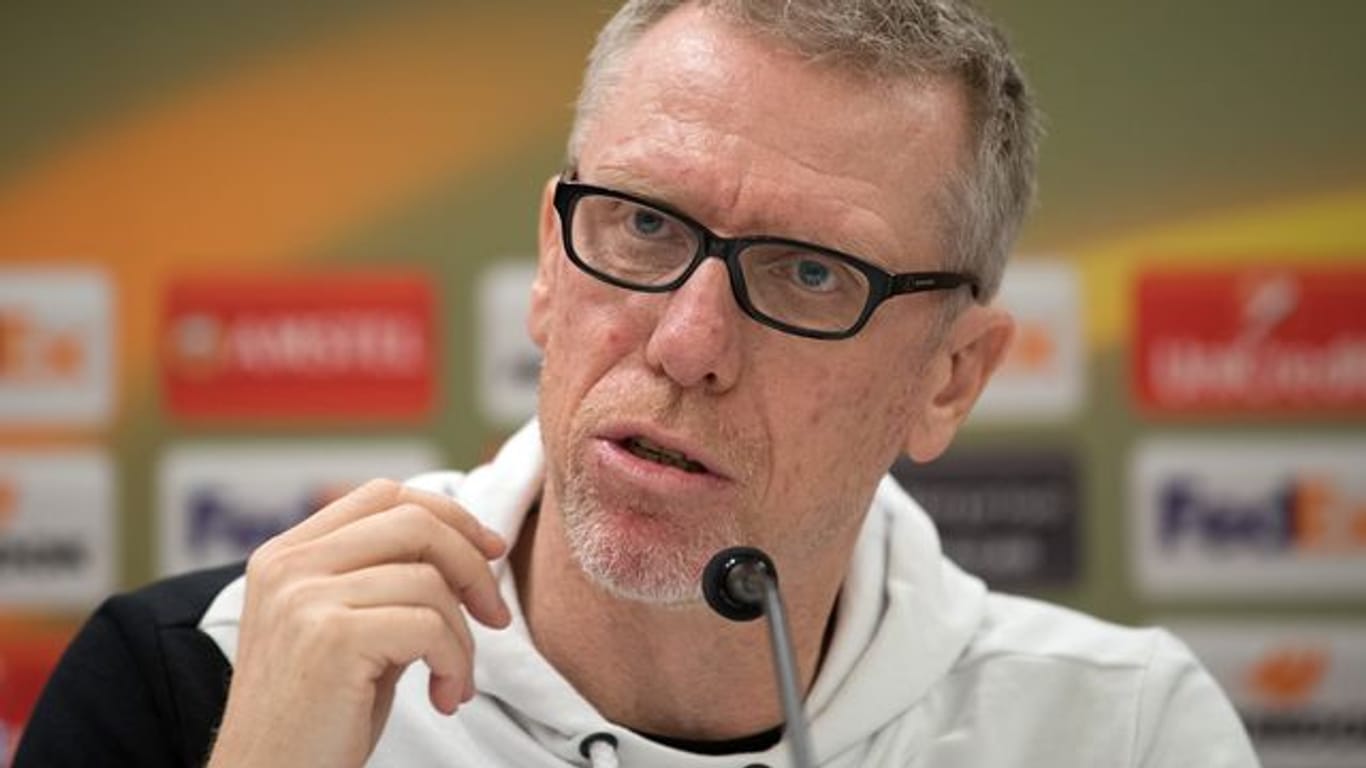 Peter Stöger ist Trainer des ungarischen Clubs Ferencvaros Budapest.