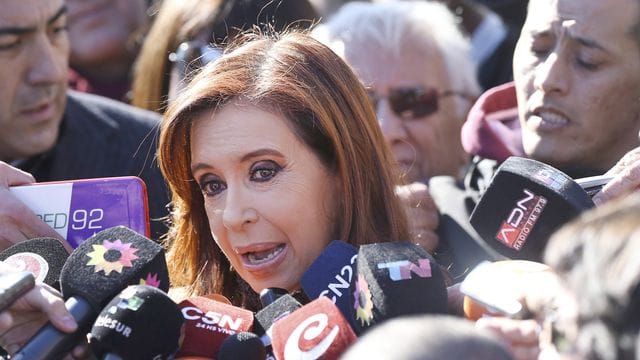 "Ich habe dem Präsidenten immer gesagt, dass mich die angespannte soziale Lage beunruhigt": Cristina Kirchner. "Ich habe dem Präsidenten immer gesagt, dass mich die angespannte soziale Lage beunruhigt": Cristina Kirchner.