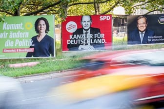 Wer wird neue(r) Kanzlerin oder Kanzler: Annalena Baerbock (Grüne), Olaf Scholz (SPD) oder Armin Laschet (Union)?.