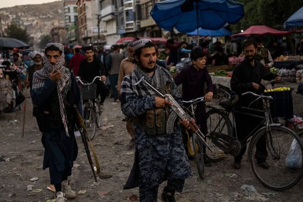 Seit der Machtübernahme der Taliban haben afghanische Medienschaffende mit Repressalien zu kämpfen.