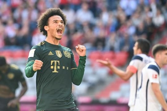 Sane traf per Freistoß zum 1:0 gegen den VfL Bochum.