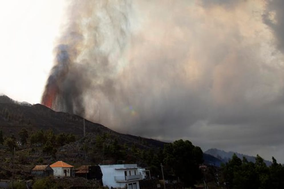 Der Vulkan ist erstmals seit 50 Jahren wieder aktiv geworden.