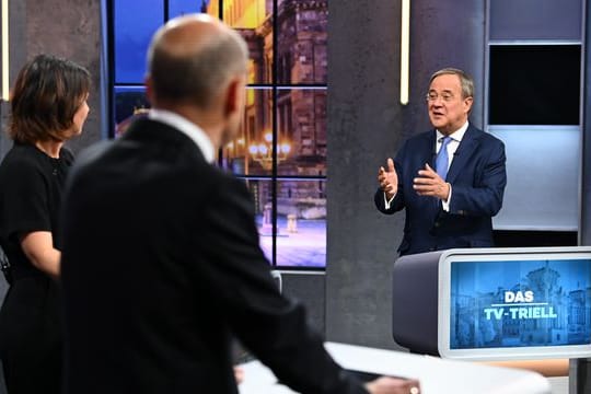 Olaf Scholz, Annalena Baerbock Armin Laschet (r) im letzten TV-Triell vor der Bundestagswahl.
