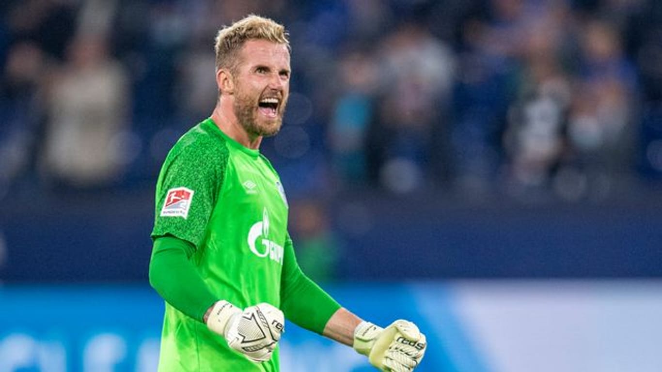 Torwart Ralf Fährmann will mit dem FC Schalke 04 zurück in die Bundesliga.